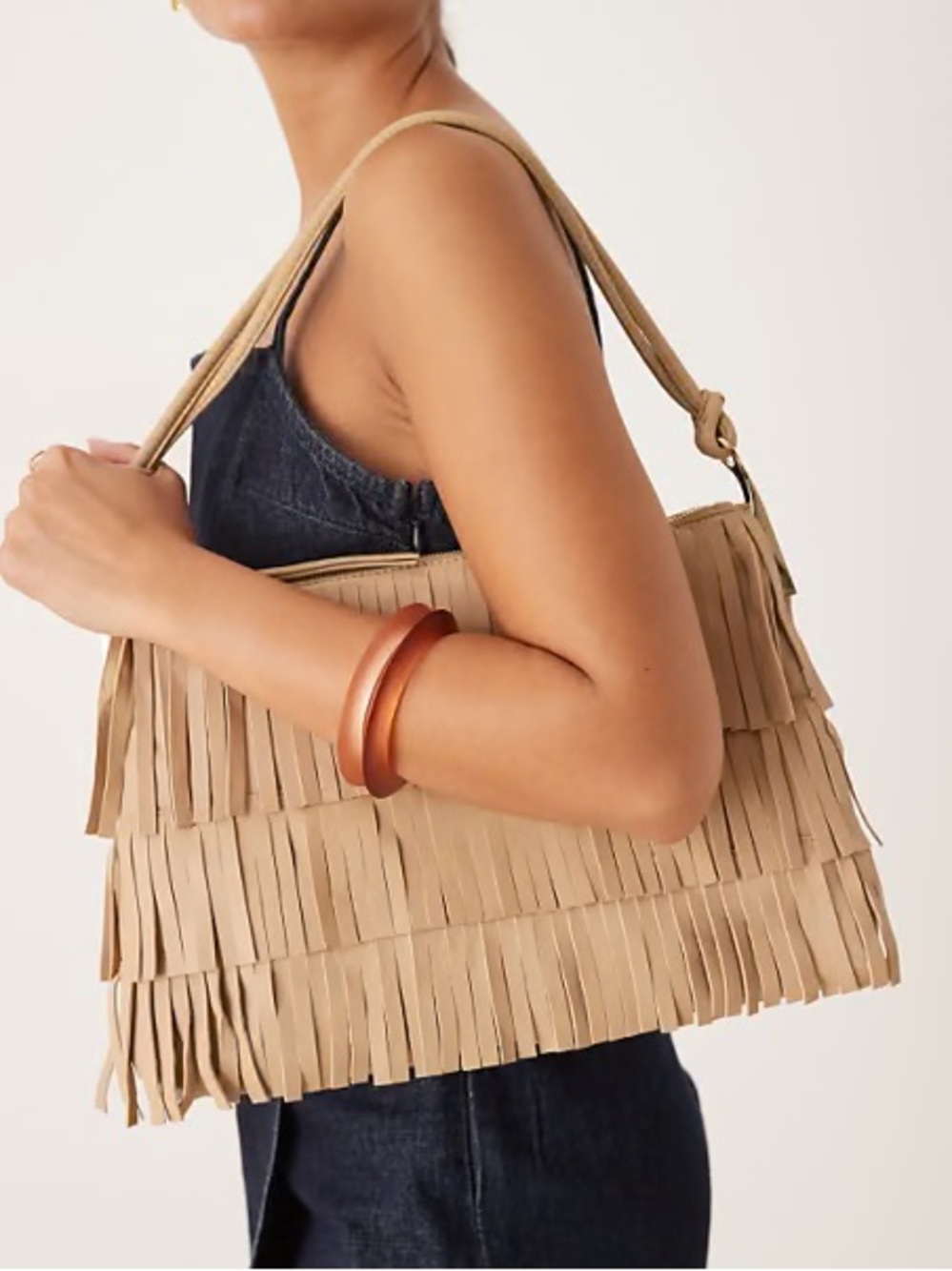 MANGO LARGE LEATHER SHOULDER BAG WITH FRINGES - Picture 2 of 6